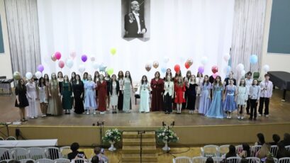 В ДОБРЫЙ ПУТЬ, ВЫПУСКНИКИ!