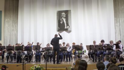 ПАРАД ОРКЕСТРОВ И АНСАМБЛЕЙ